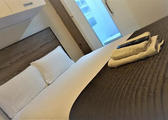 Trivelles - - Sunbridge Road