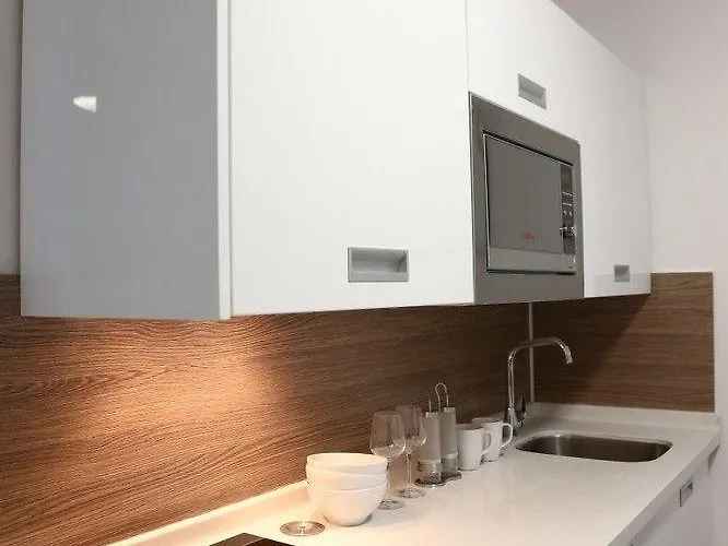 Trivelles - - Sunbridge Road Hotell